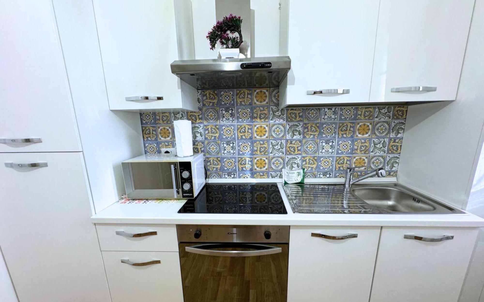 House- 1 Min Metro - 15 Min Duomo Apartment Mailand
